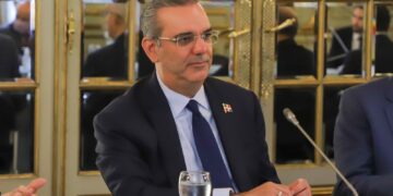 Presidente Abinader trata con empresarios argentinos acuerdos de cooperación mutua