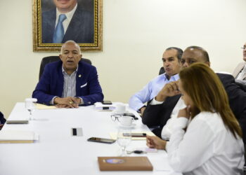 Diputados estudian dos proyectos de ley para regular bancas y  casinos