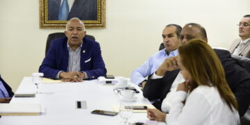 Diputados estudian dos proyectos de ley para regular bancas y  casinos