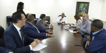 Diputados estudian dos proyectos de ley sobre regulación de bancas de loterías y casinos