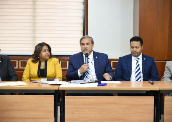 Diputados estudian proyecto de ley sobre el Código Electoral