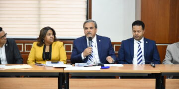 Diputados estudian proyecto de ley sobre el Código Electoral