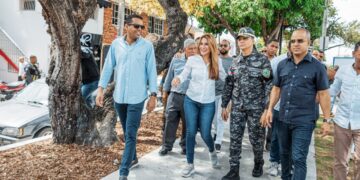 Residentes del INVI reciben con alegría nuevo bulevar entregado por alcaldesa Carolina Mejía