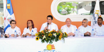 Ministro de Turismo presenta diseño  del Pueblo de los Pescadores, en Las Terrenas