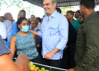 Gobierno ha invertido en ayuda social 130 mil millones más que lo invertido en 2019