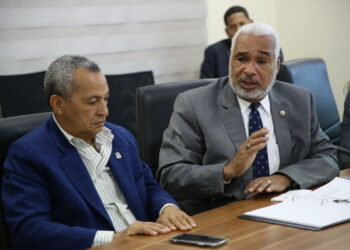 Diputados analizan con FINJUS sobre las propuestas de reforma a la Ley Electoral y de Partidos