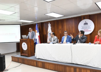 Autoridades podrían negociar intercambio de vacunas por otros fármacos  de AstraZeneca