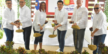 Ministerio de Turismo deja iniciada construcción Previsiones Sanitarias de Las Galeras en Samaná