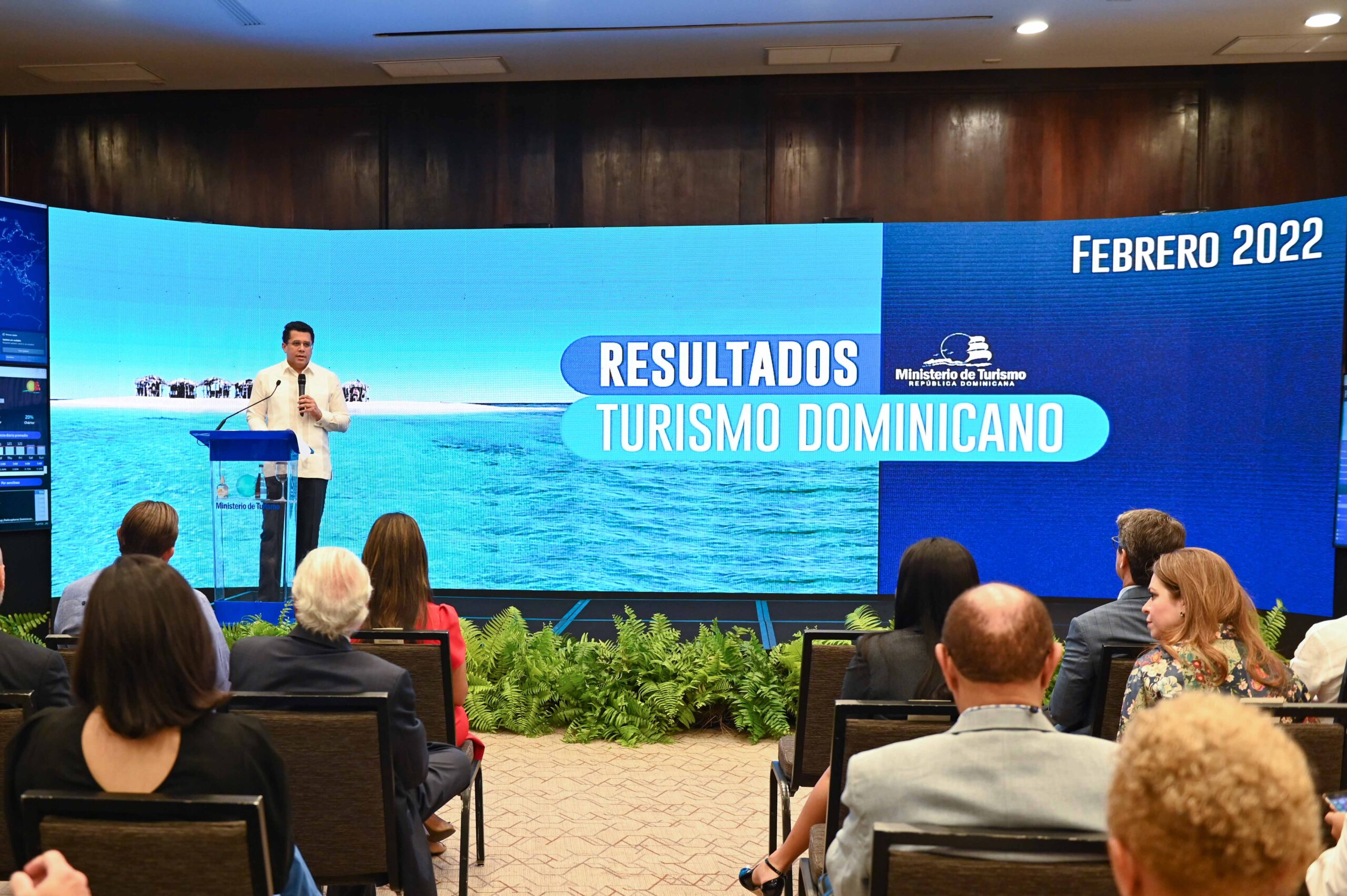 Turismo de RD crece 268 % en febrero 2022 con la llegada de 566 mil pasajeros