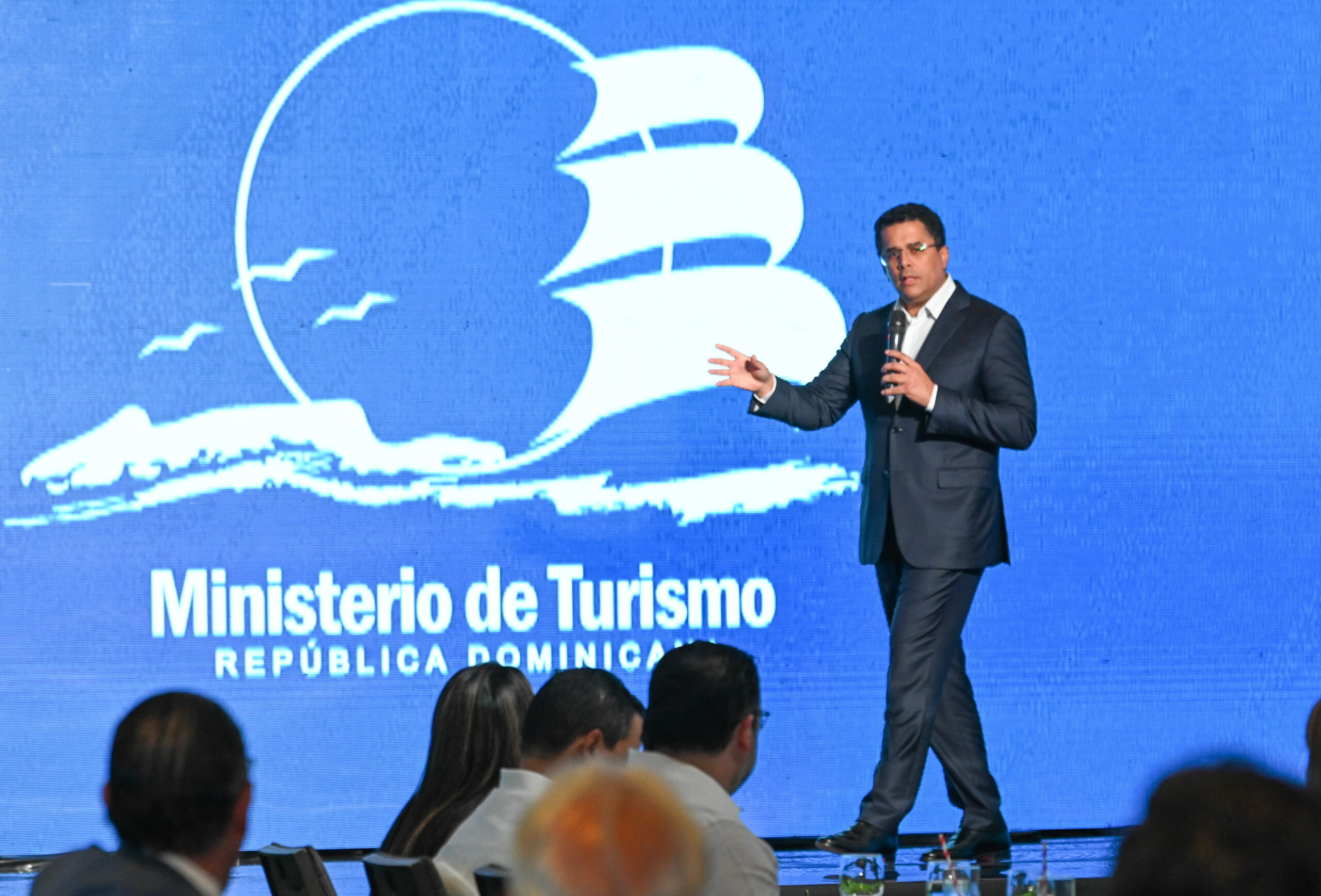 MITUR lanza Unidad Central de Trámites Turísticos