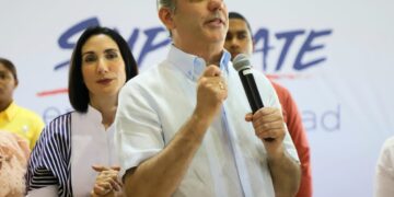 Presidente  anuncia construcción de varias obras  comunales en Sabana Perdida