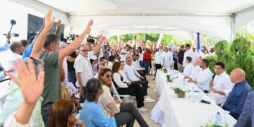 Mitur y comunitarios de Las Terrenas aprueban construcción Pueblo Los Pescadores