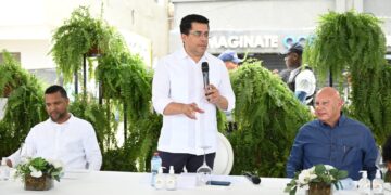 Mitur y comunitarios de Las Terrenas aprueban construcción Pueblo Los Pescadores