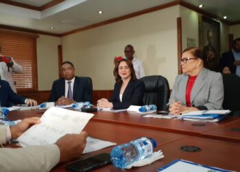 Directora de Supérate asiste a invitación del Senado de la República