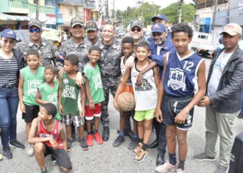 Ministerio de Interior y Policía inicia programa acercamiento «Policía y la Comunidad