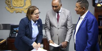 Diputado Julito Fulcar somete proyecto de ley que instituye la sangre como bien público