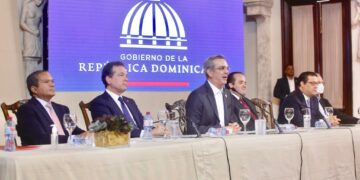 Presidente Abinader proyecta que las zonas francas cerrarán el 2022 con 200 mil empleos y US$8,000 millones en exportaciones