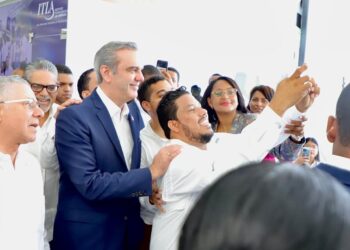 Presidente  deja en funcionamiento “Punto GOB Expreso” en beneficio de más de 700,000 ciudadanos de SDE