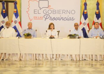 Vicepresidentq Raquel Peña,  reitera acercamiento de funcionarios a comunitarios