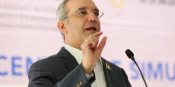 Abinader crea comisión consultiva para revisar legislación sobre libertad de expresión