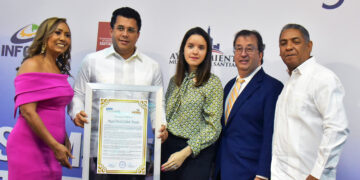 David Collado se compromete convertir a Santiago en gran destino turístico