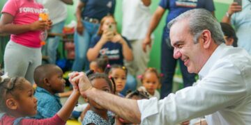 Presidente  deja iniciados trabajos construcción entrada Samaná con inversión de 300 millones
