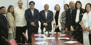 Alfredo Pacheco resalta importancia de una ley sobre alimentación