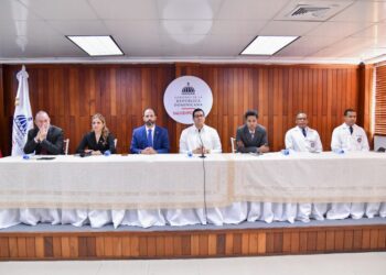 Autoridades de Salud dicen no hay desbordamiento en casos de dengue, pero llama a población a cuidarse