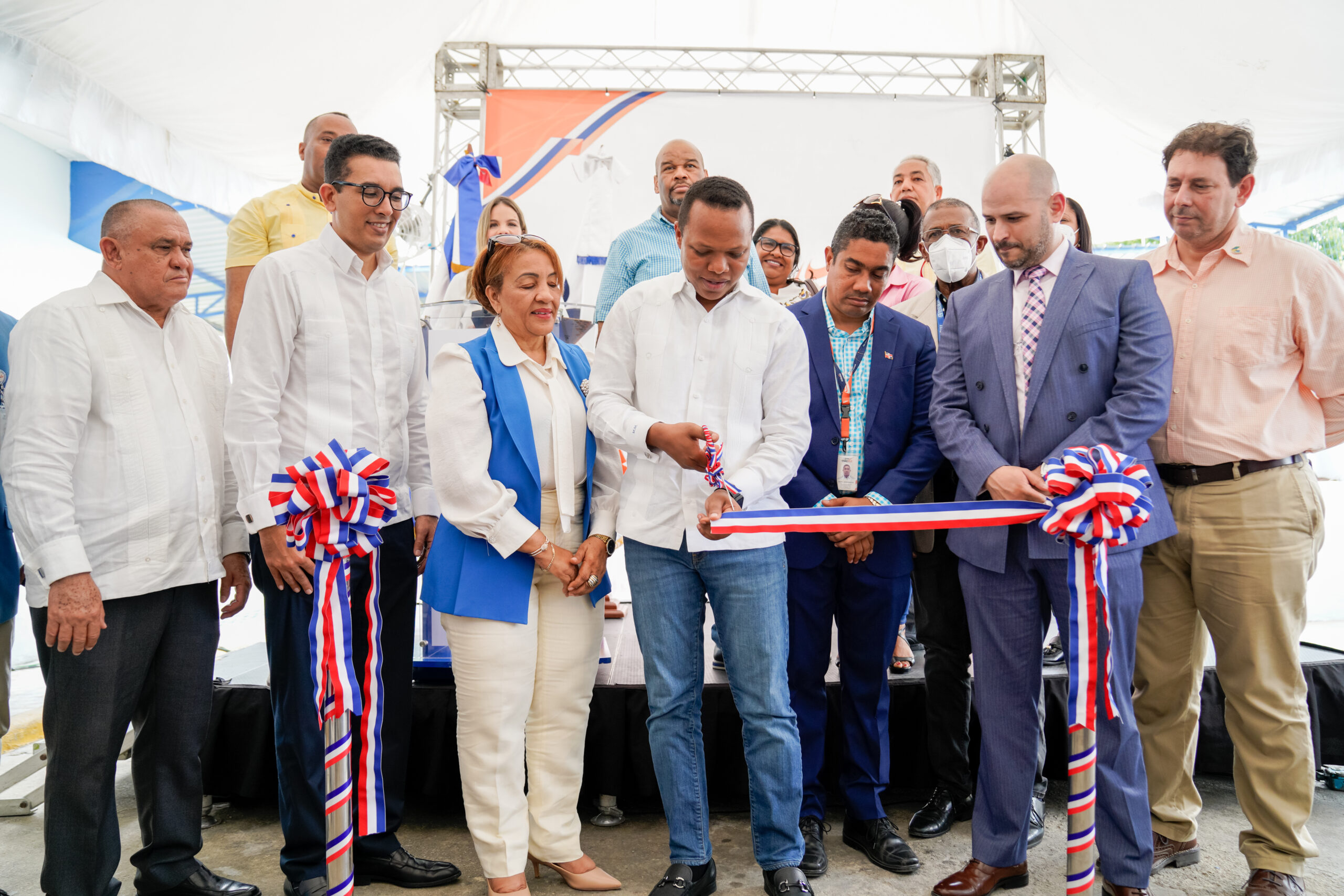 Edesur Dominicana inaugura oficina modelo accesible, enfocada en la inclusión