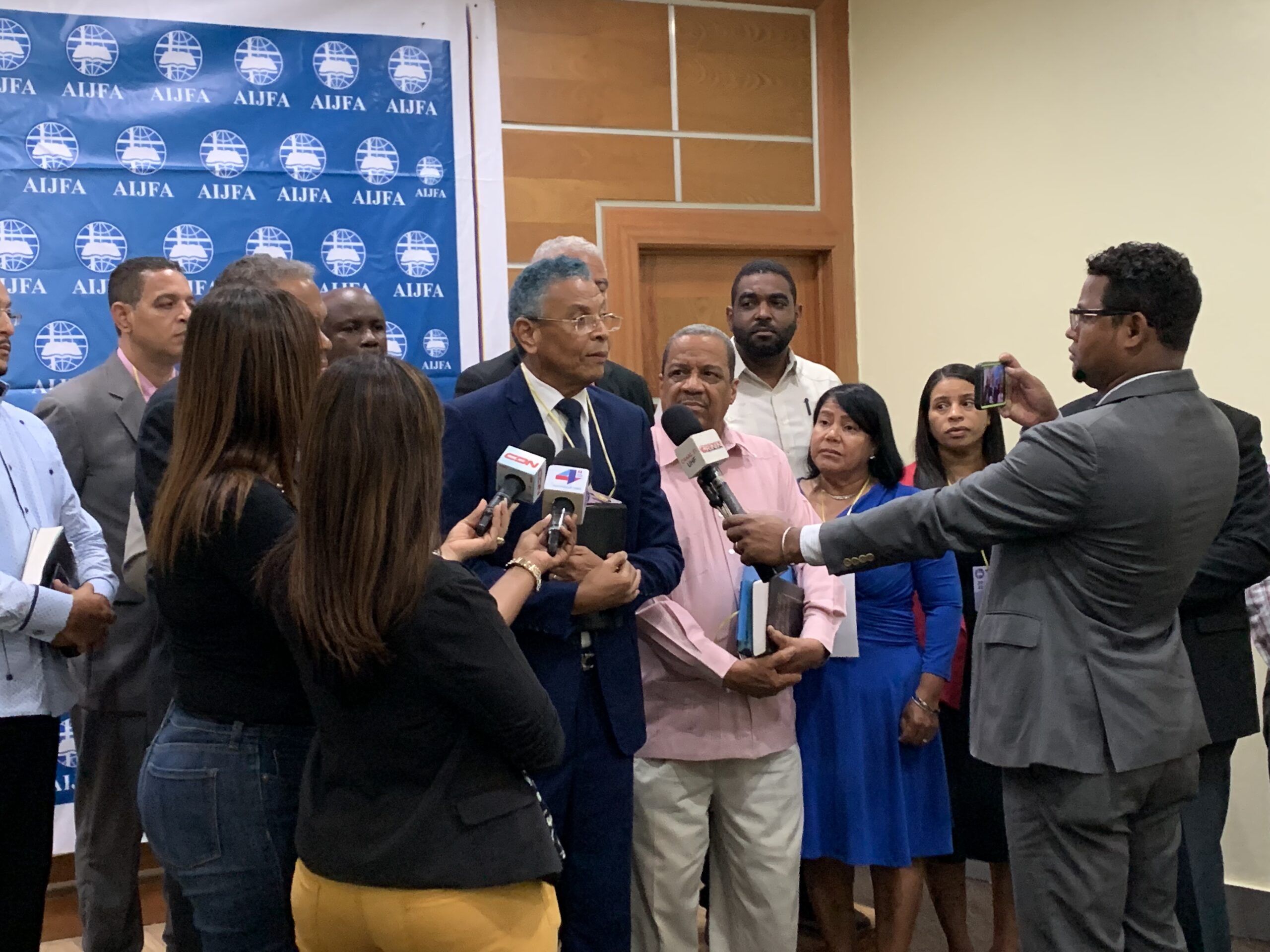 Asociación de Iglesia Jesucristo Fuente de Amor urge al gobierno solución a los problemas nacionales