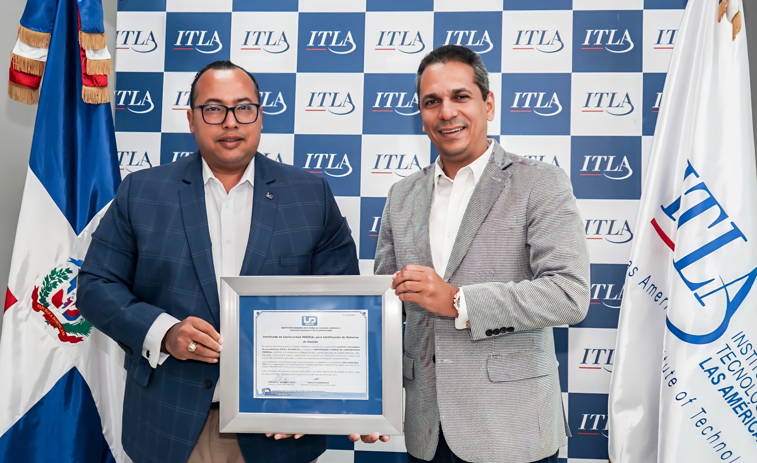 INDOCAL entrega renovación de la certificación ISO 9001:2015 al ITLA