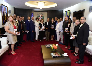 Pacheco y la Presidenta Unión Internacional del Notario resaltan importancia modernización sistema judicial