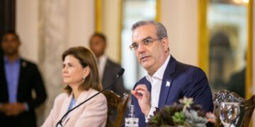 Gobierno dispone elevar cobertura de uno a dos millones de pesos para afiliados de SeNaSa por enfermedades catastróficas