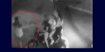 Cae abatido al enfrentar patrulla policial hombre que era buscado por muerte de pareja de esposos en Villa Mella