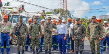EDESUR y Ejército inician trabajos de acondicionamiento del sistema de luminarias en el Campamento Militar 16 de agosto