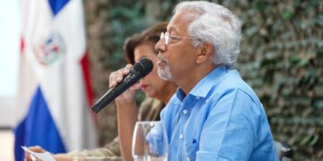 Ministro de Educación plantea invertir más en las aulas y procesos pedagógicos para lograr que los estudiantes aprendan