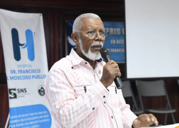 Salud Pública realiza panel para identificar retos y desafíos del sector