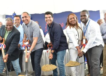 Director ejecutivo de INAPA deja iniciados trabajos de ampliación de redes del acueducto de Consuelo, San Pedro de Macorís