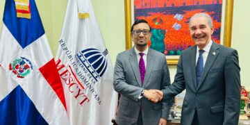 Inglaterra y RD acuerdan aumentar colaboración para elevar la calidad en la educación universitaria