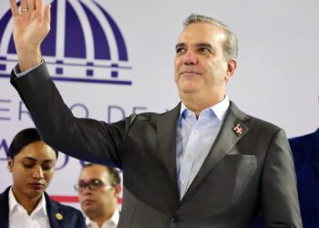 Presidente Abinader encabeza acto presentación Estrategia para Reforma Educativa de la Policía Nacional
