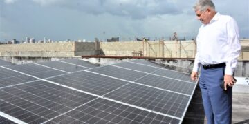 El Senado de la República transforma su matriz eléctrica con paneles solares
