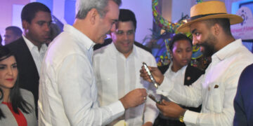 Presidente Abinader y ministro Collado lanzan “Turismo en cada rincón”