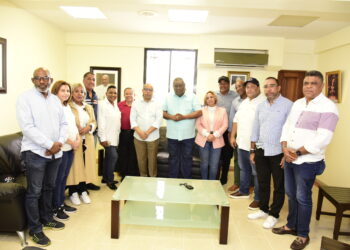 Cámara de Diputados realiza donación de enseres del hogar para familias afectadas por el huracán Fiona, en Higuey