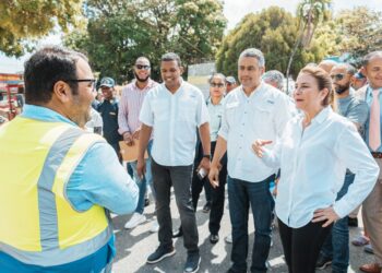 Alcaldesa Carolina Mejía lleva despacho a María Auxiliadora e inician construcción de aceras y contenes
