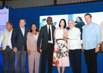 Gobierno entrega más de RD$173 millones en préstamos a micros y pequeños empresarios de Santo Domingo Norte 