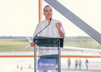 Presidente Abinader anuncia envió al Congreso proyecto eliminaría barreras fiscales impiden nuevas aerolíneas