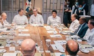 Presidente Abinader y ministro Collado se reúnen con representantes de líneas aéreas nacionales para convertir a República Dominicana en Hub Aéreo