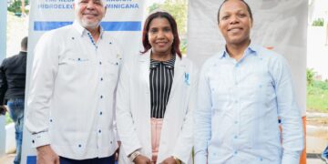 Edesur instala banco de transformadores en hospital municipal de Villa Altagracia