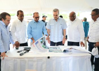 Presidente Abinader deja iniciadas y entrega obras por RD$ 5,419.5 millones en , Barahona y Ocoa