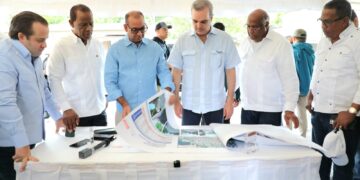 Presidente Abinader deja iniciadas y entrega obras por RD$ 5,419.5 millones en , Barahona y Ocoa